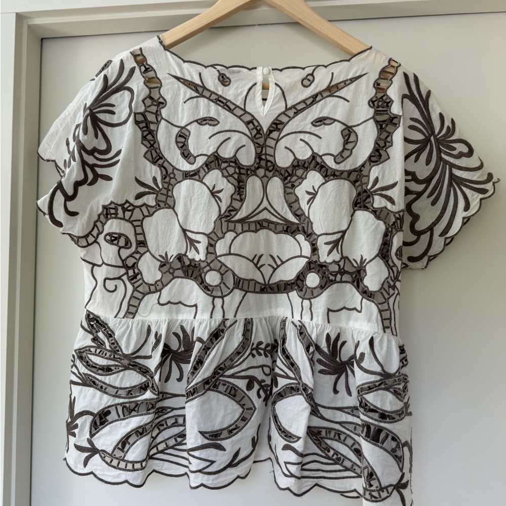 Anthropologie Harlyn Cut-Out Embroidery Top. Size M. - Picture 2 of 5